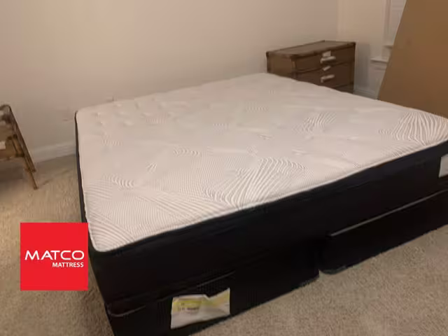 California King Mattress and Box spring Gulf Breeze FL