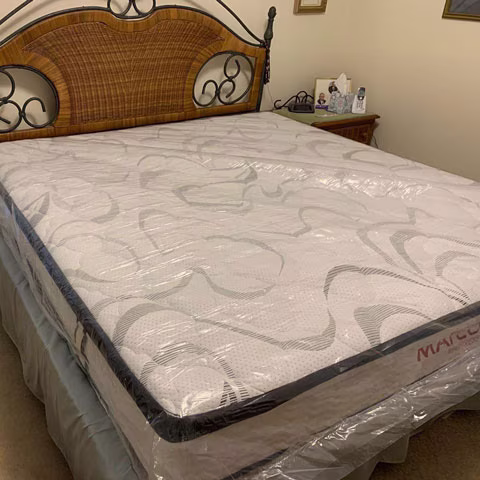 Mattress free delivery Luxury Comfort in Pairs Point: Free Mattress Setup & Delivery!